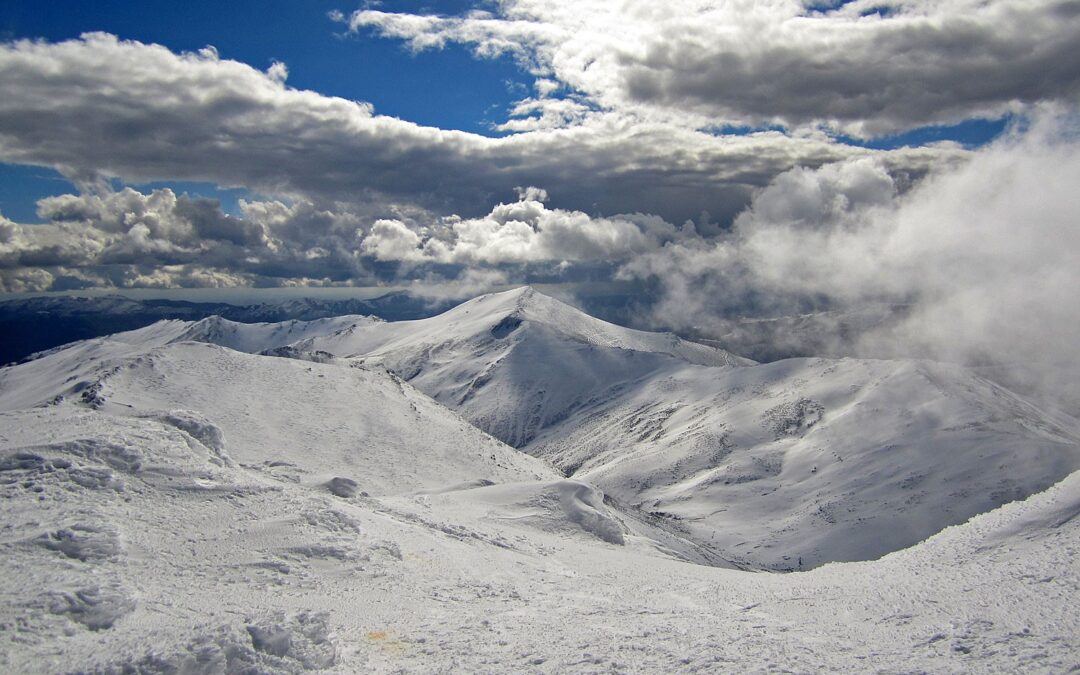 Ascensión invernal al Pico del Lobo desde La Pinilla (Segovia)